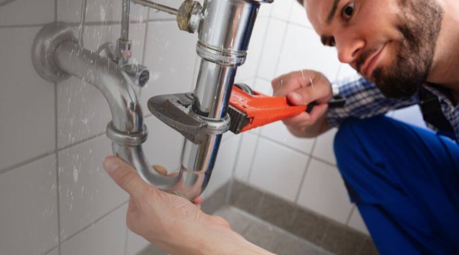 Local annual plumbing maintenance in Gustine, TX